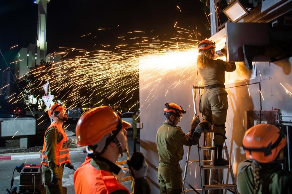 צה"ל וכב"ה תרגלו טיפול בחומרים מסוכנים חיים בצ׳כיה