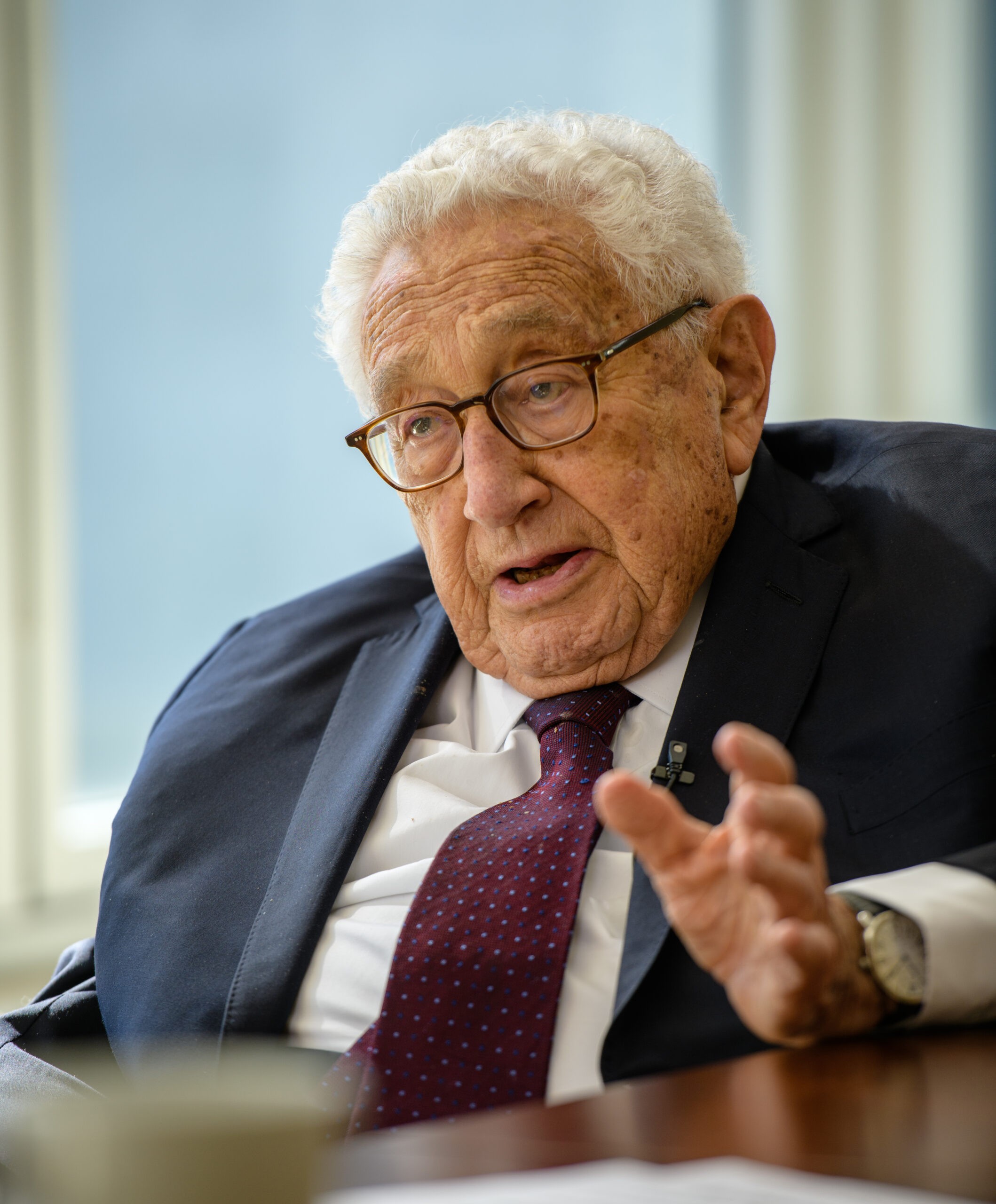 "שועל המלחה הקרה" חוזה: רוסיה תאבד את מעמדה כמעצמת על