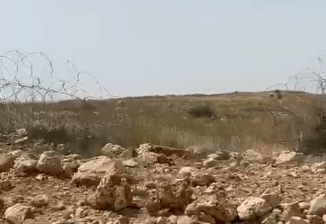 תיעוד מטריד: גדר ההפרדה פרוצה גם בשעה זו לא רחוק מהעיר אלעד
