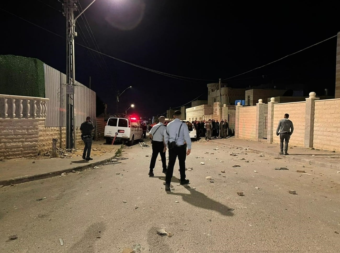 נער בן 16 מחורה נרצח הלילה בקטטה המונית בתוך המשפחה | תיעוד