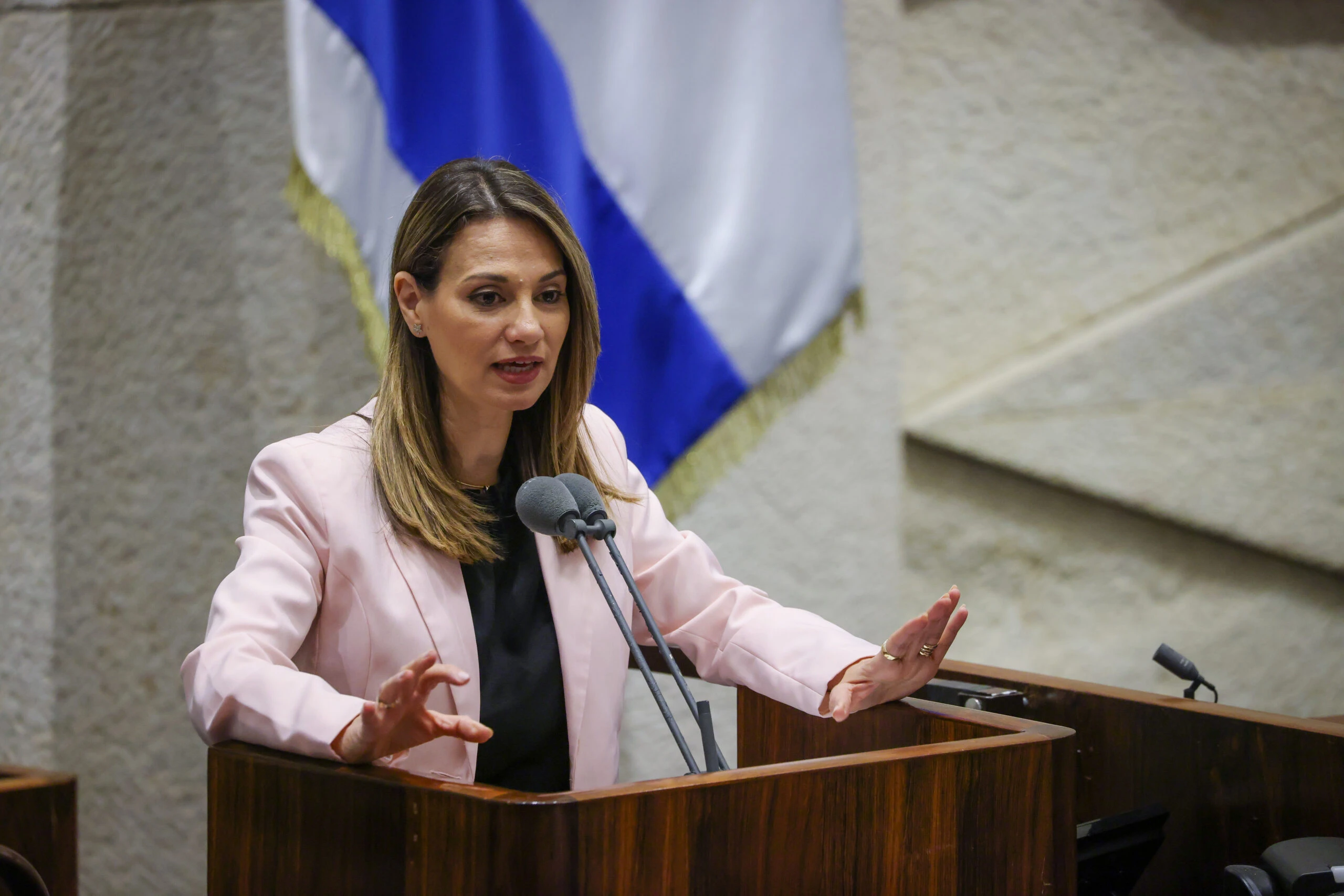 לאחר הפרישה של שאשא ביטון, זה מי שצפוי לתפוס את מקומה בכנסת