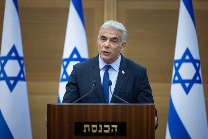 "אין עתיד": עובדי משרד החוץ במחאה נגד לפיד