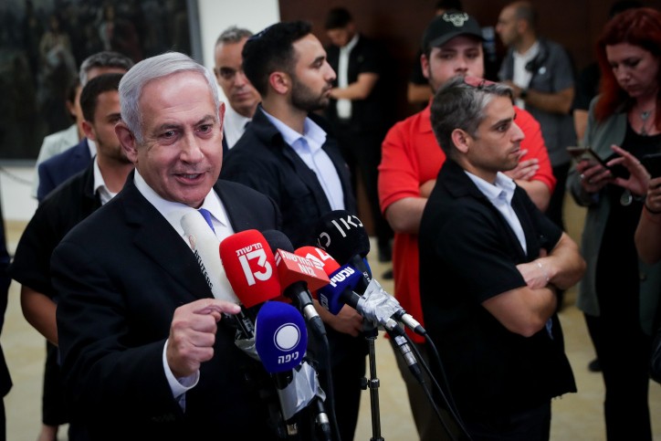 "פגיעה בדמוקרטיה": ועדת החוקה דנה בחוק לפסילת נתניהו