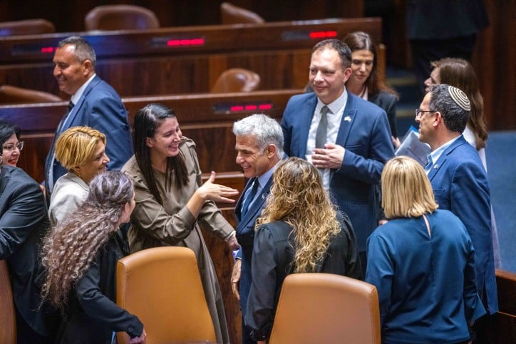 למה החוק מעוכב? צילום: אוליבר פיטוסי, פלאש 90