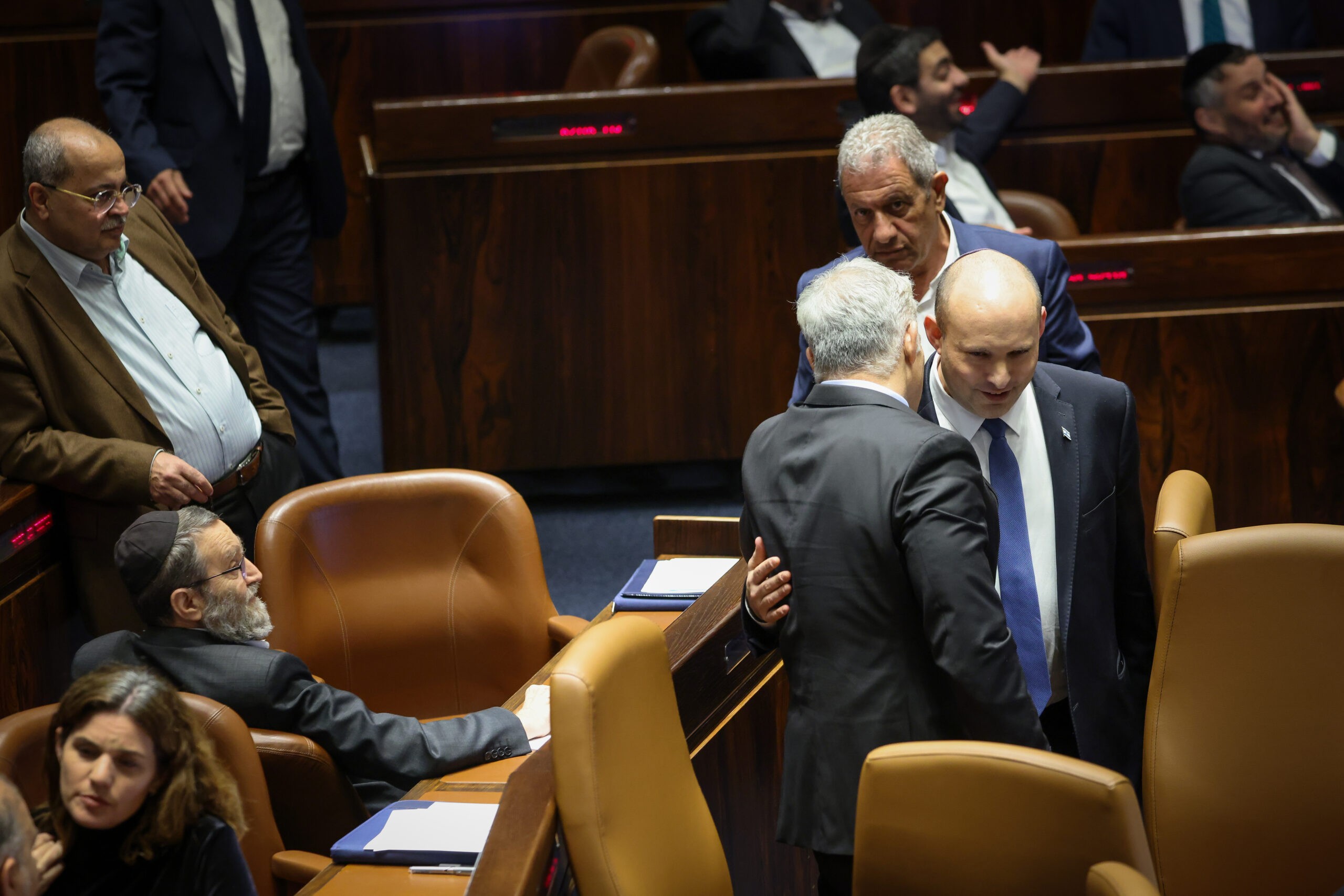 "מזלזלים בעובדי מערכת החינוך": יפה בן דויד במתקפה נגד בנט