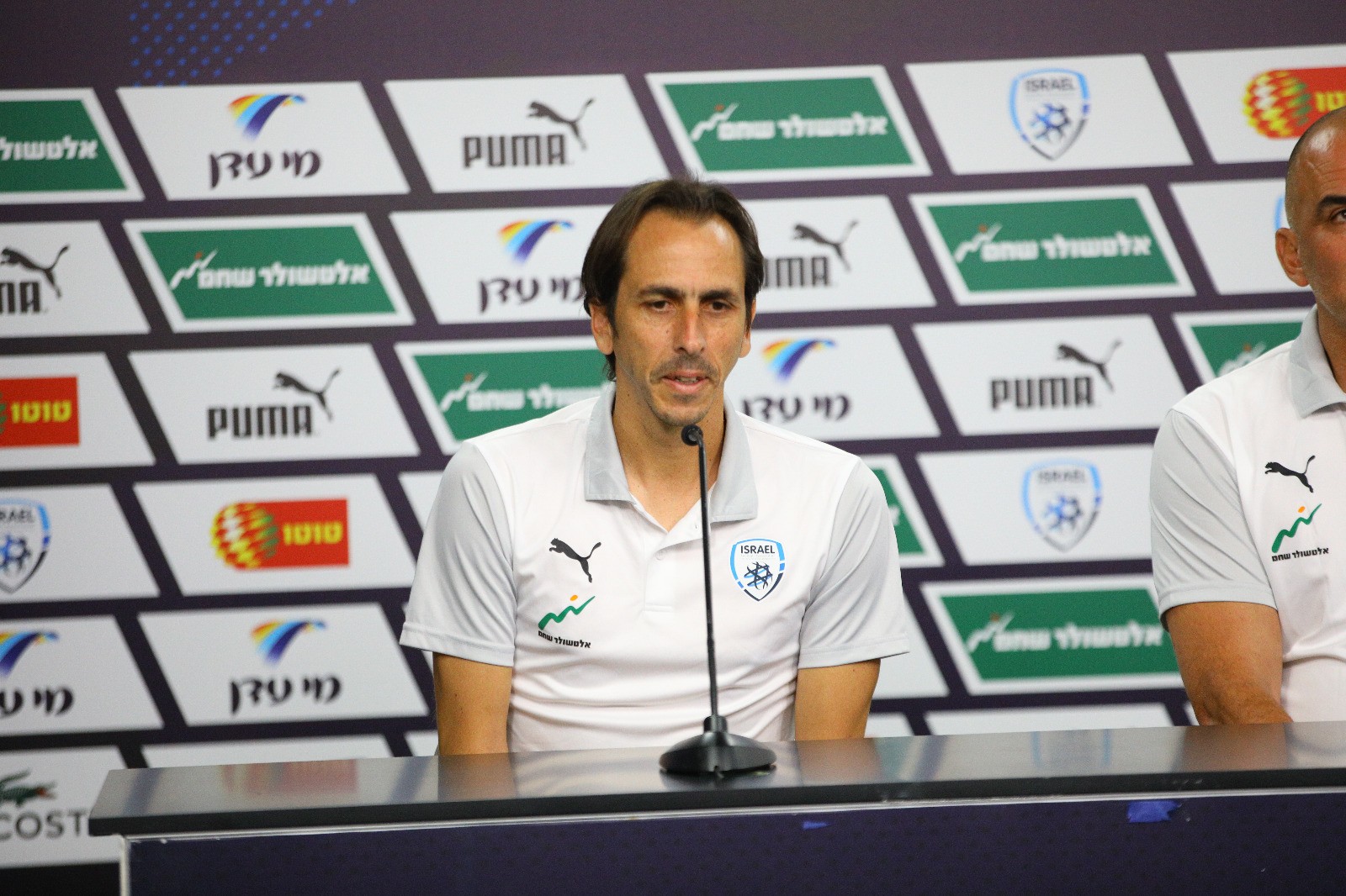 יוסי בניון בנבחרת ישראל | צילום: ההתאחדות לכדורגל בישראל