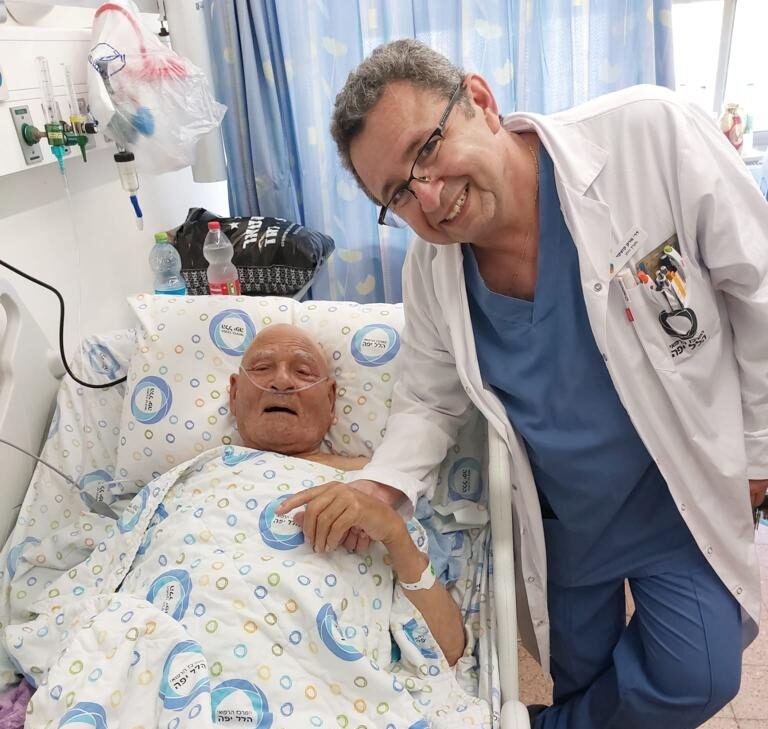 גיל הוא רק מספר: קוצב לב הושתל במטופל בן 107