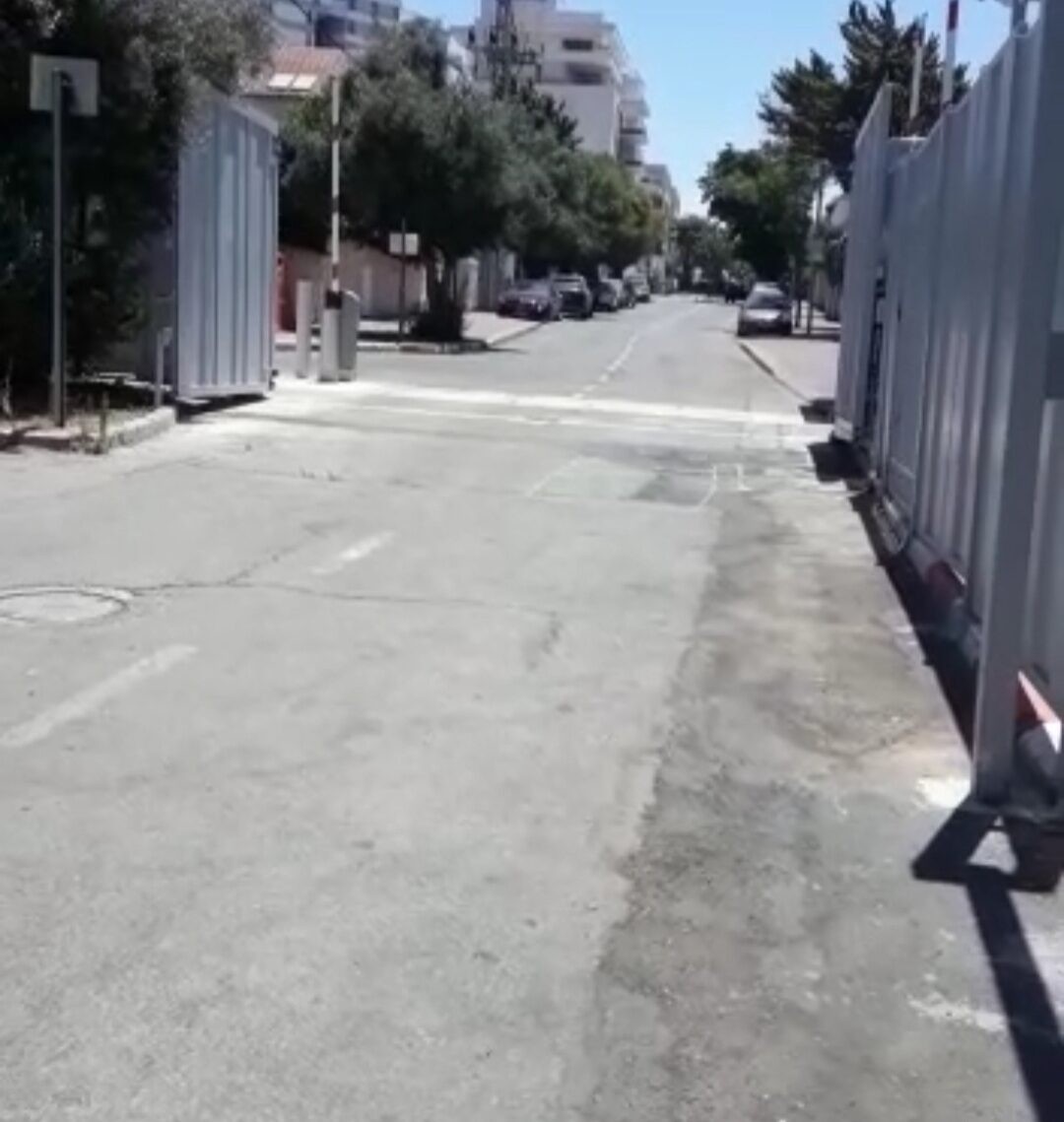 לאחר שבנט סיים את תפקידו - זו ההודעה שנשלחה לשכניו ברעננה