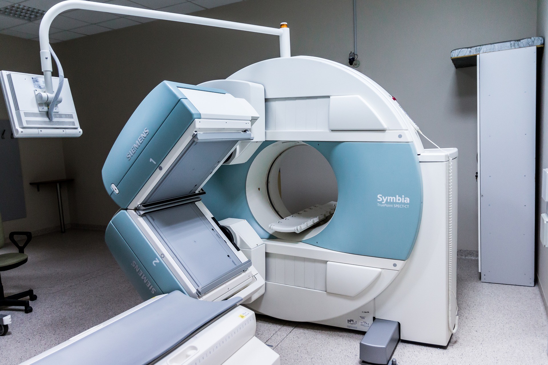 פספסו גידול ב-MRI: מטופל תובע בגין רשלנות רפואית כפולה