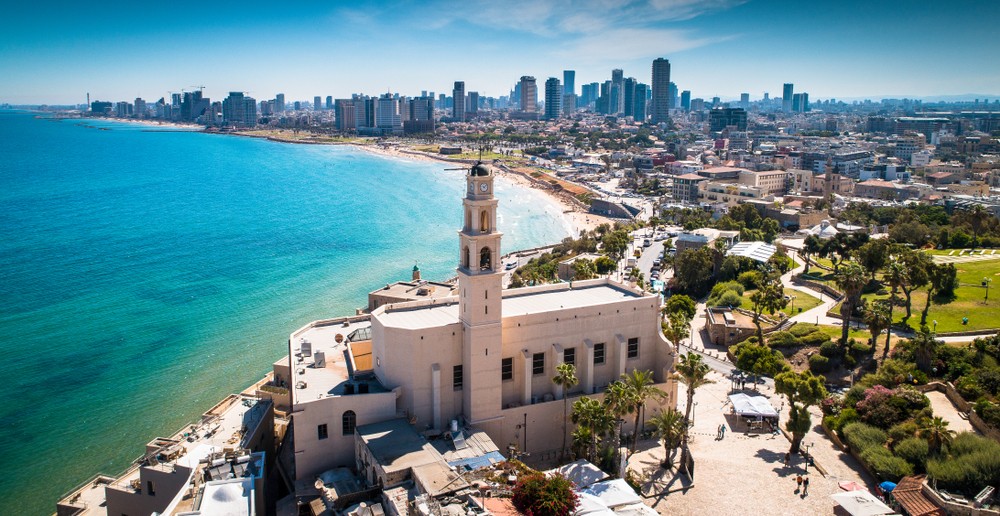 משרד הפנים מרגיע: ניתן לחזור לבלות בחופים שנאסרו לרחצה