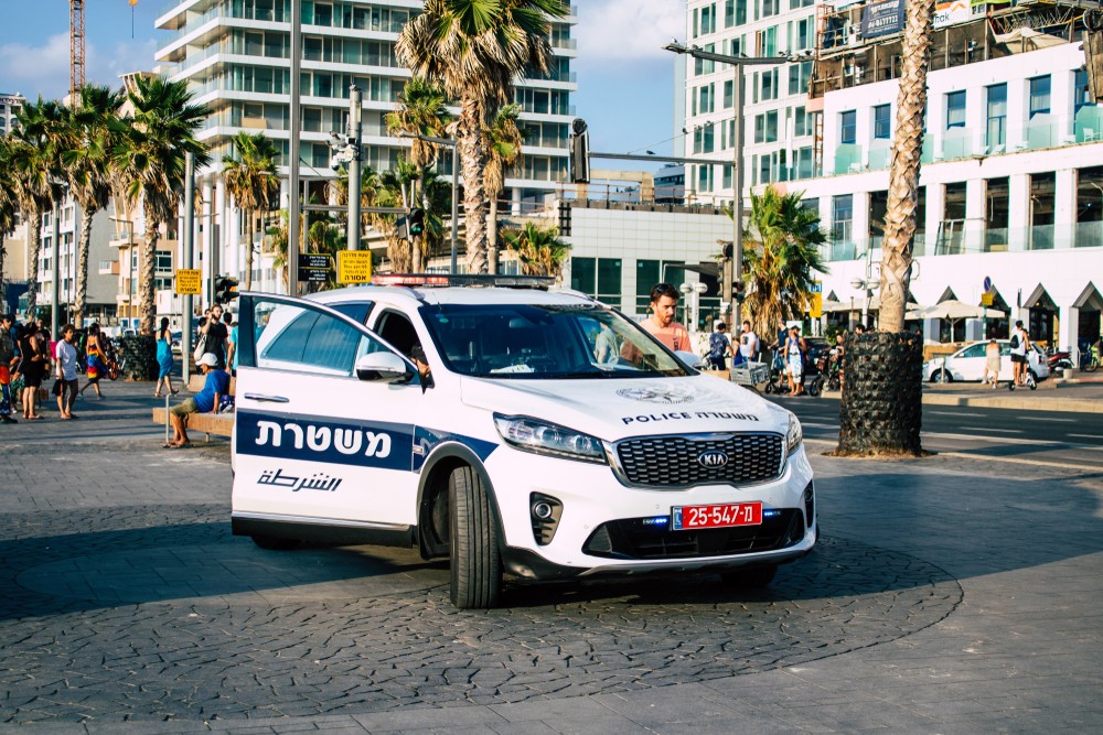 נהג פגע ברוכב אופנוע, הוציא סכין - ודקר אותו 3 פעמים