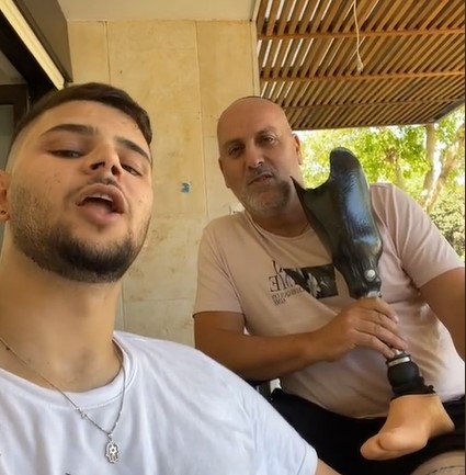 מרגשים: 2 נכים ניצחו את טרנד הטיקטוק "בכיתי, אין לי נעליים"