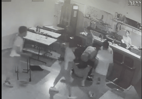 "חברים טובים": הוגש כתב אישום נגד מסתנן שתקף גבר באילת