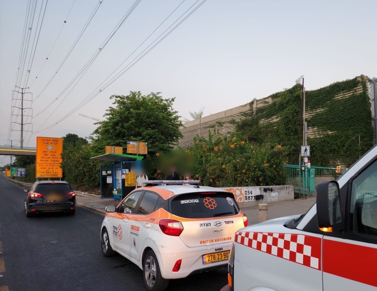 זירת האירוע, חשד לפיגוע בין  בני ברק לגבעת שמואל. צילום: דוברות איחוד ההצלה