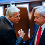 לפיד הצהיר שלא יישב עם נתניהו – אבל מה חושבים הבוחרים שלו?