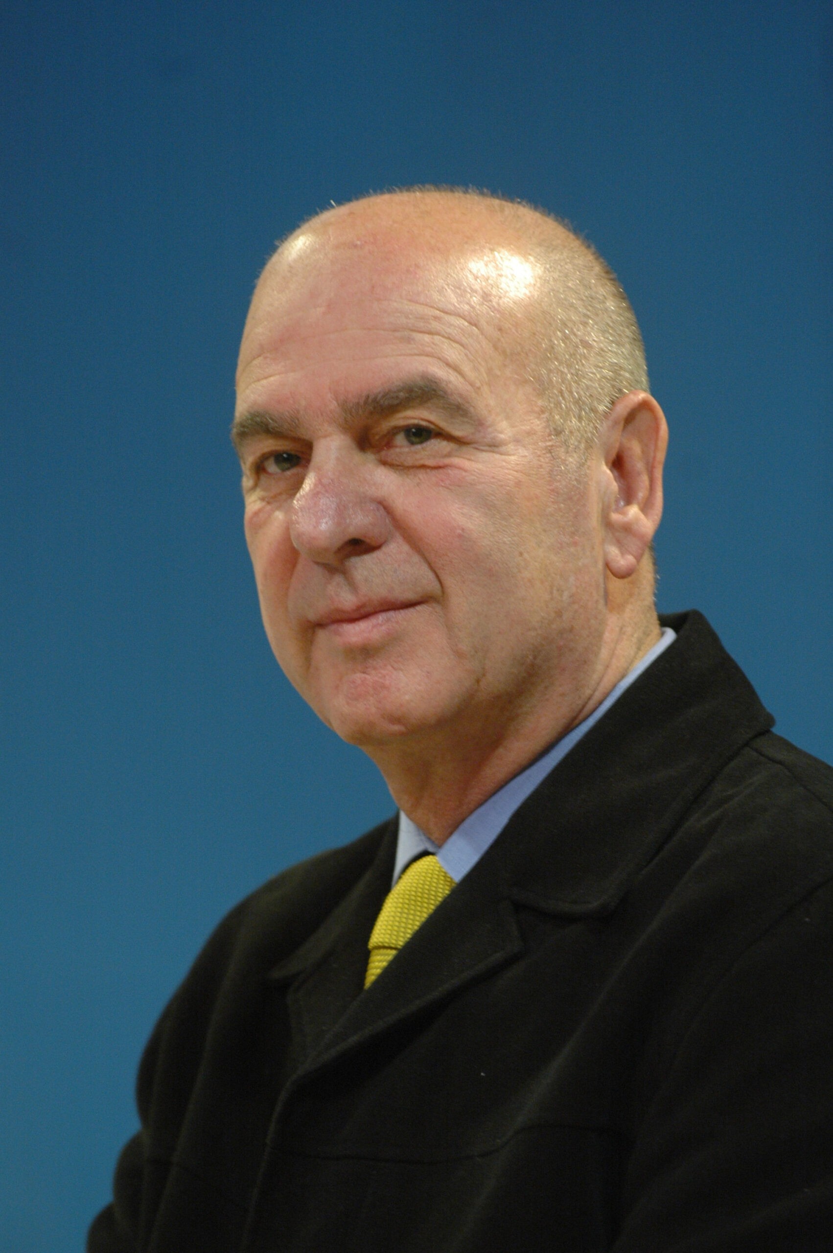 **FILE Jan 1 2005** Portrait of Matan Vilnai, an Israeli politician and a former Major General in the Israel Defense Forces. He is currently Deputy Defense Minister. Photo by Flash90 *** Local Caption *** 
îúï åéìðàé פלאש 90 