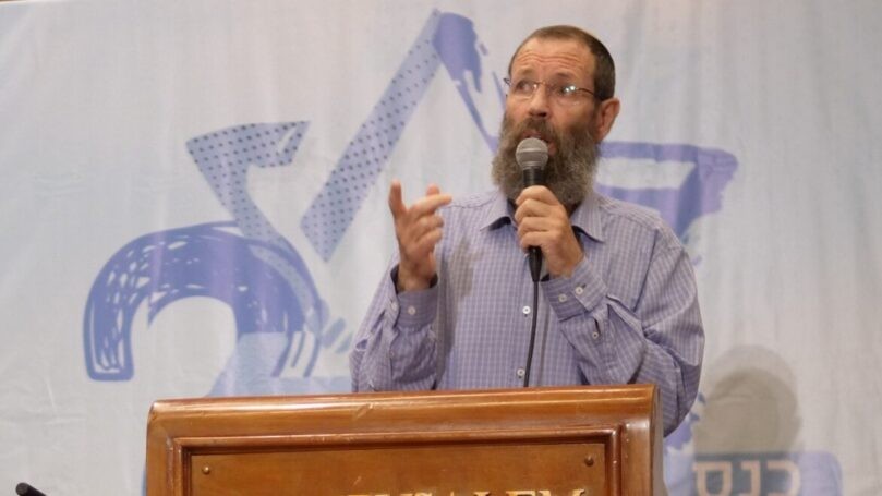 "לא סופר אותם ממטר": הרב יגאל לוינשטיין בריאיון נטול כפפות