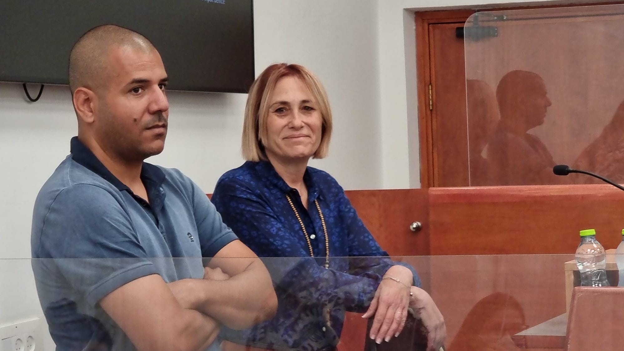 משפט נתניהו: כתבי אישום נגד צייצנים בגין הטרדת הדס קליין