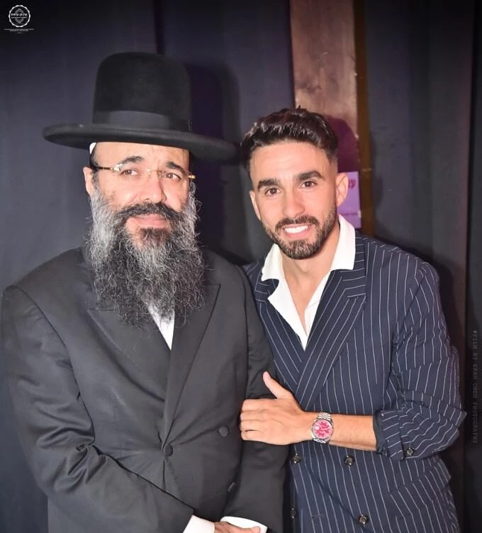 הרנטגן גם הגיע: מושיקו מור חגג לבתו - הקולגות באו לברך
