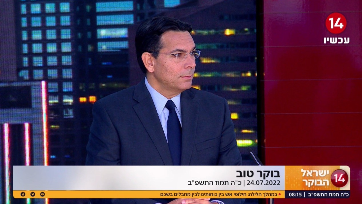 דני דנון: "לפיד קורס. חוסר הניסיון שלו משפיע על כולנו"