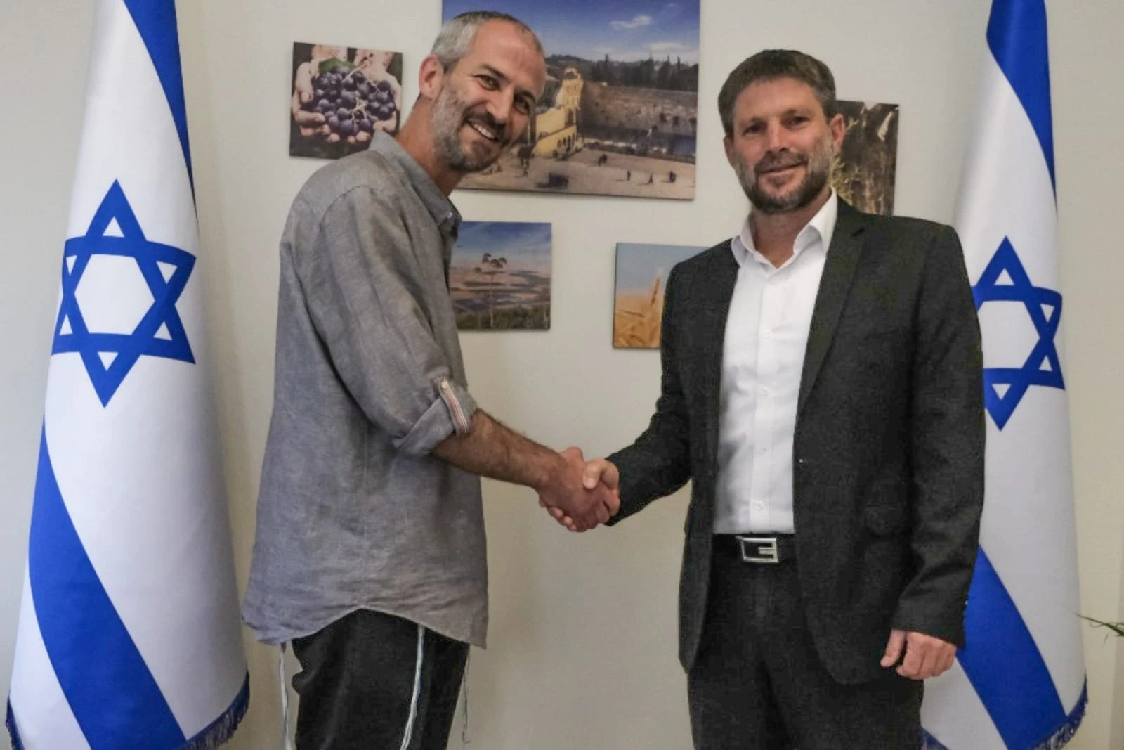 מתמודד במפלגת הציונות הדתית תוקף את הרב הראשי: "מעדיף את האויב"