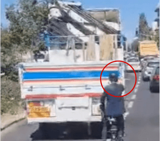 הכי קרוב שיש: פעם ראיתם משאית גוררת אופניים?