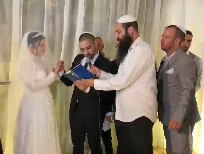 מזל טוב! הלוחם לשעבר אלאור אזריה מתחתן