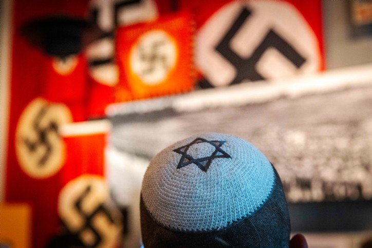 פוסט ציונות ביד ושם? איש שמאל קיצוני מונה למנהל הספריות של המוסד