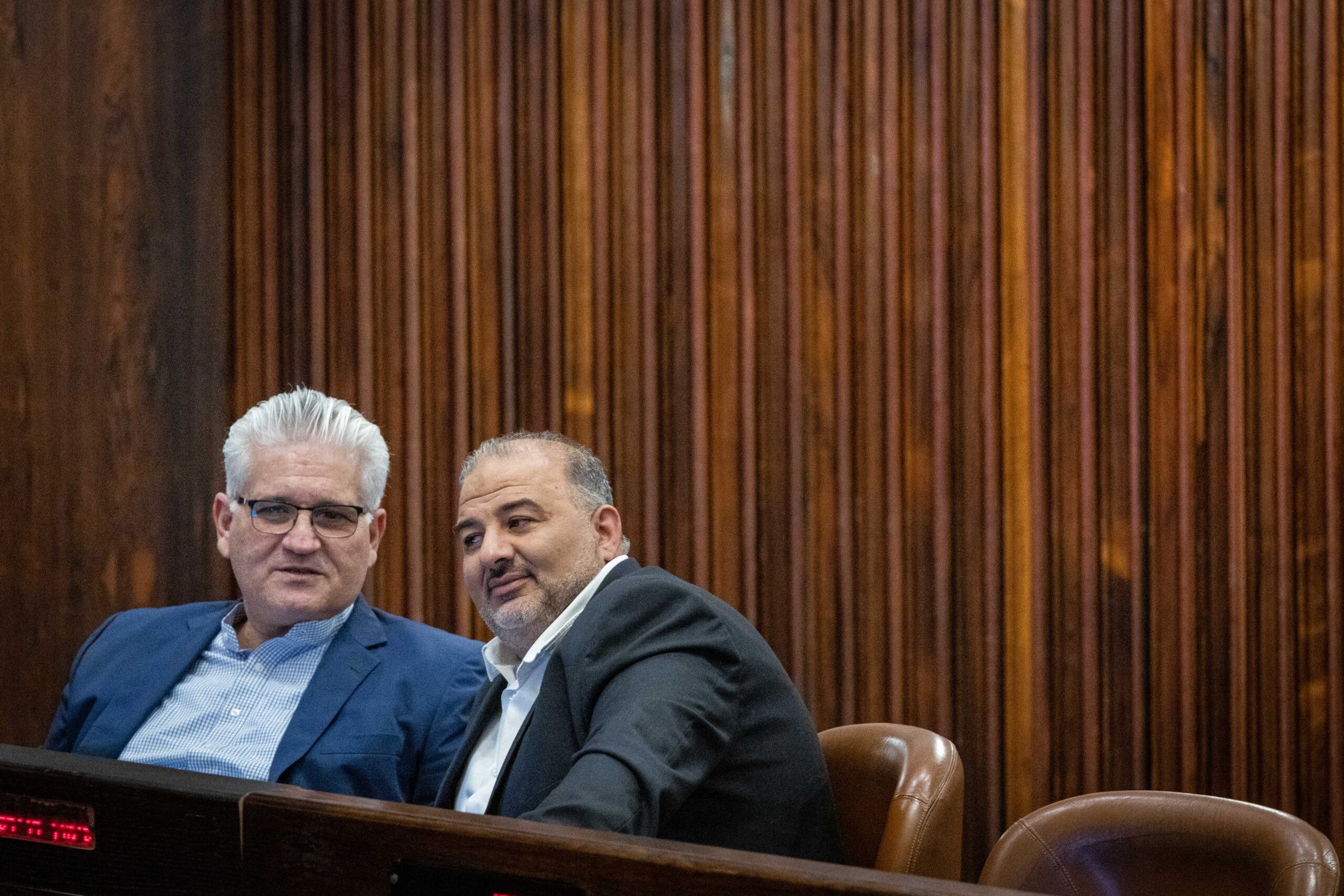 מצא בית פוליטי? דיווח: רע"מ שוקלת לצרף את ח"כ אלי אבידר