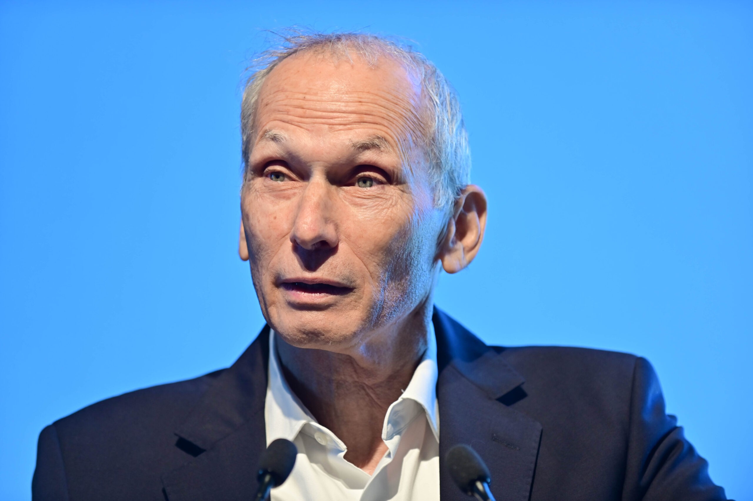 עמר יכין לנו לחם? הג'וב החדש של השר לשעבר בר-לב