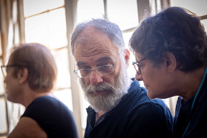 מעל 3 שנות מאסר לפסיכולוג יובל כרמי שתקף מינית מטופלות שלו
