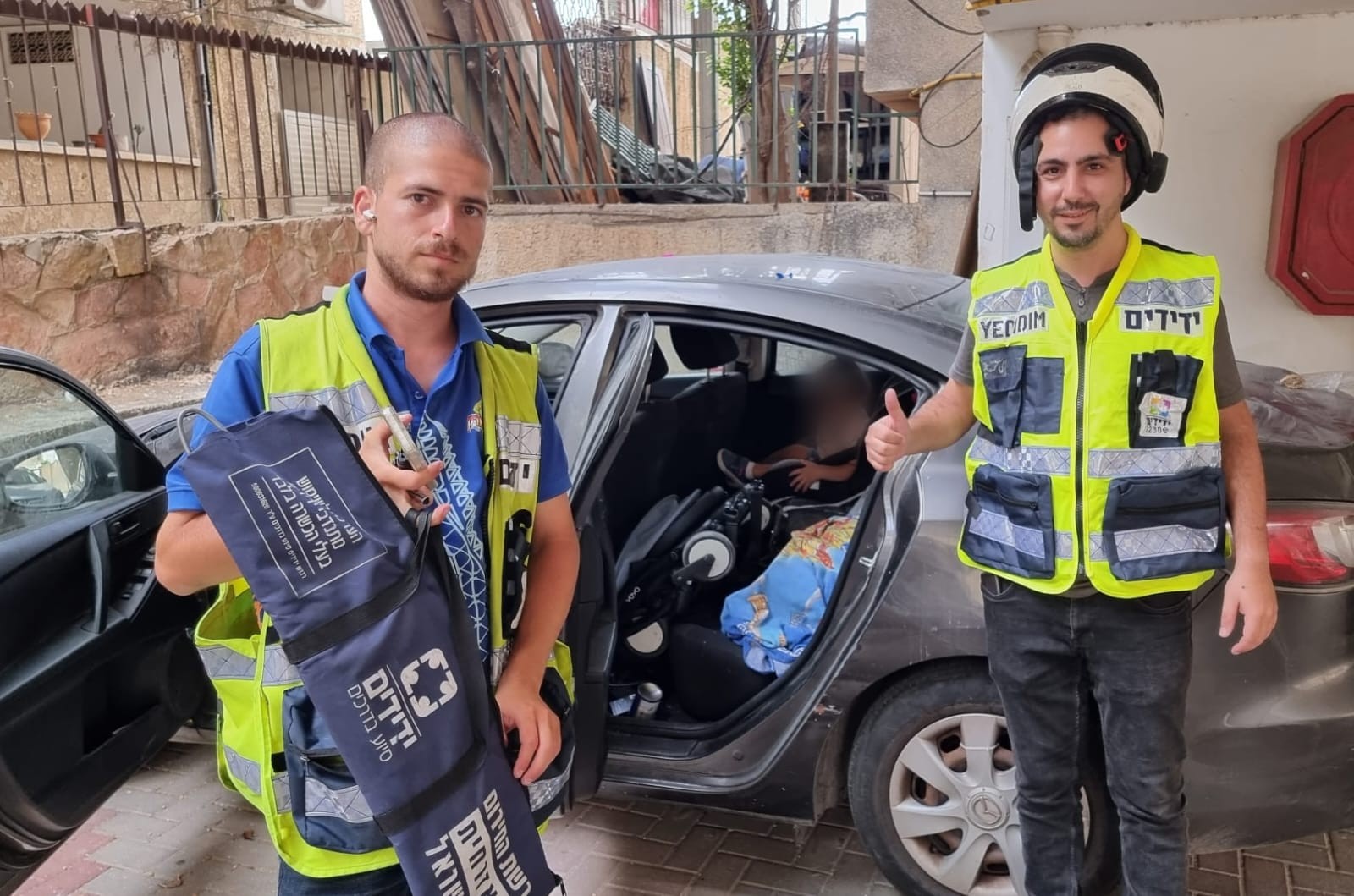 פעוט ננעל בשגגה ברכב בבני ברק: "קפצתי מהמיטה וחילצתי אותו"