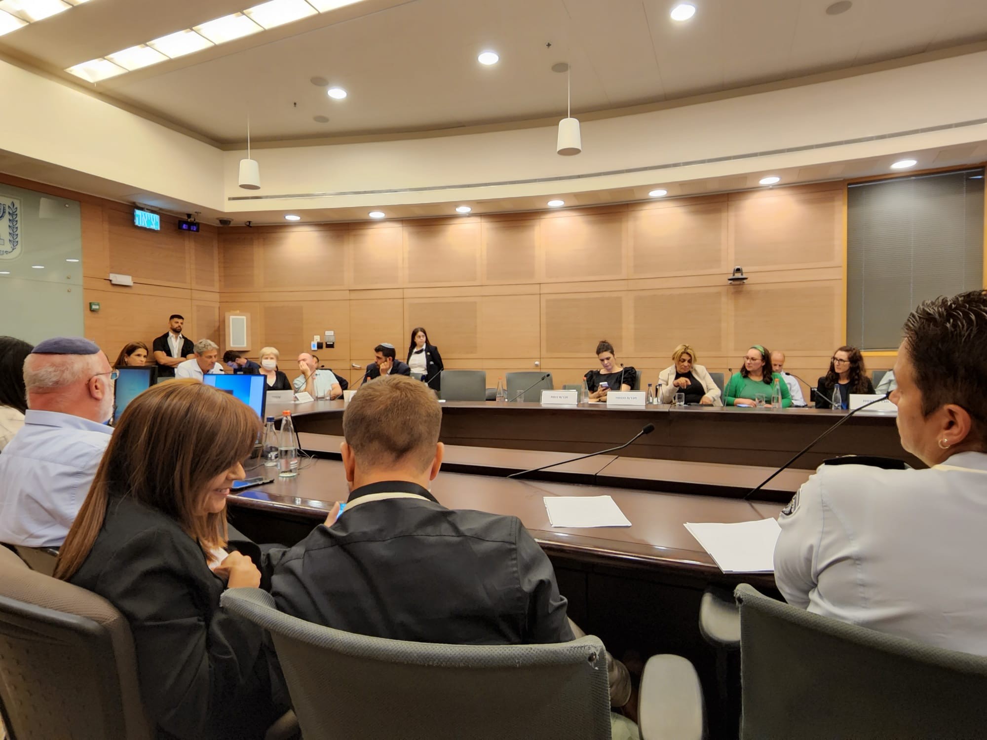 פרשת הסרסור בסוהרות | מהומה בכנסת: "תמצו את הדין עם האשמים"