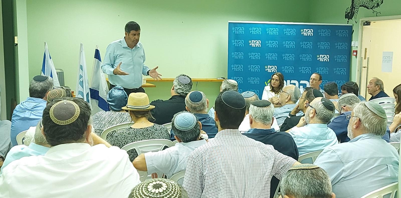 יו"ר הבית היהודי החדש מציב דרישה ראשונה לכניסה לממשלה