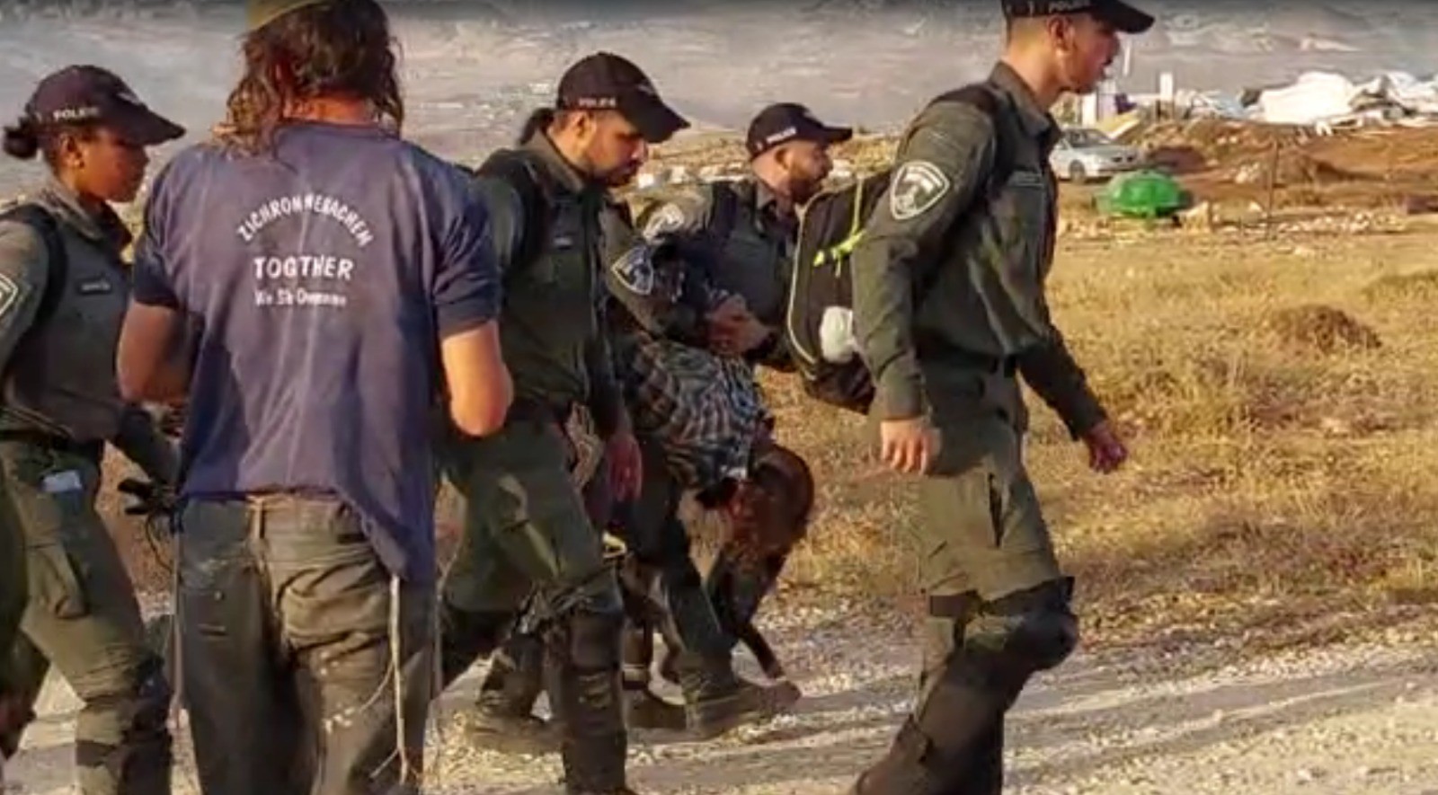 בפעם השלישית החודש: כוחות הביטחון הרסו מבנים במאחז בבנימין