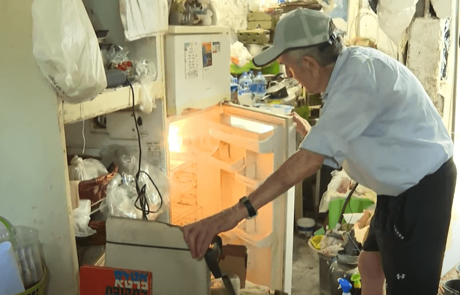 "שואה זה גן עדן": ניצול השואה בן ה-93 שחי בתנאים מחפירים