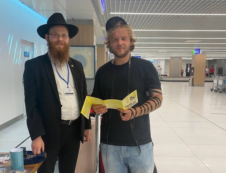 התרגשות בחב"ד: הדוכן המיוחד שיוקם בשדה"ת במולדובה