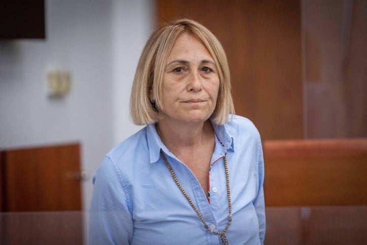הדס קליין: "אני שולחת הכל למילצ'ן"; עו"ד חדד: "אסור לך לדבר איתו על המשפט"