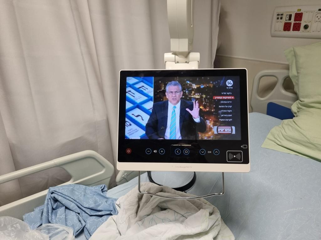 בזכות הפטריוטים: התמוטט, פונה לבית החולים - והצליח לרגש אפילו את ינון מגל