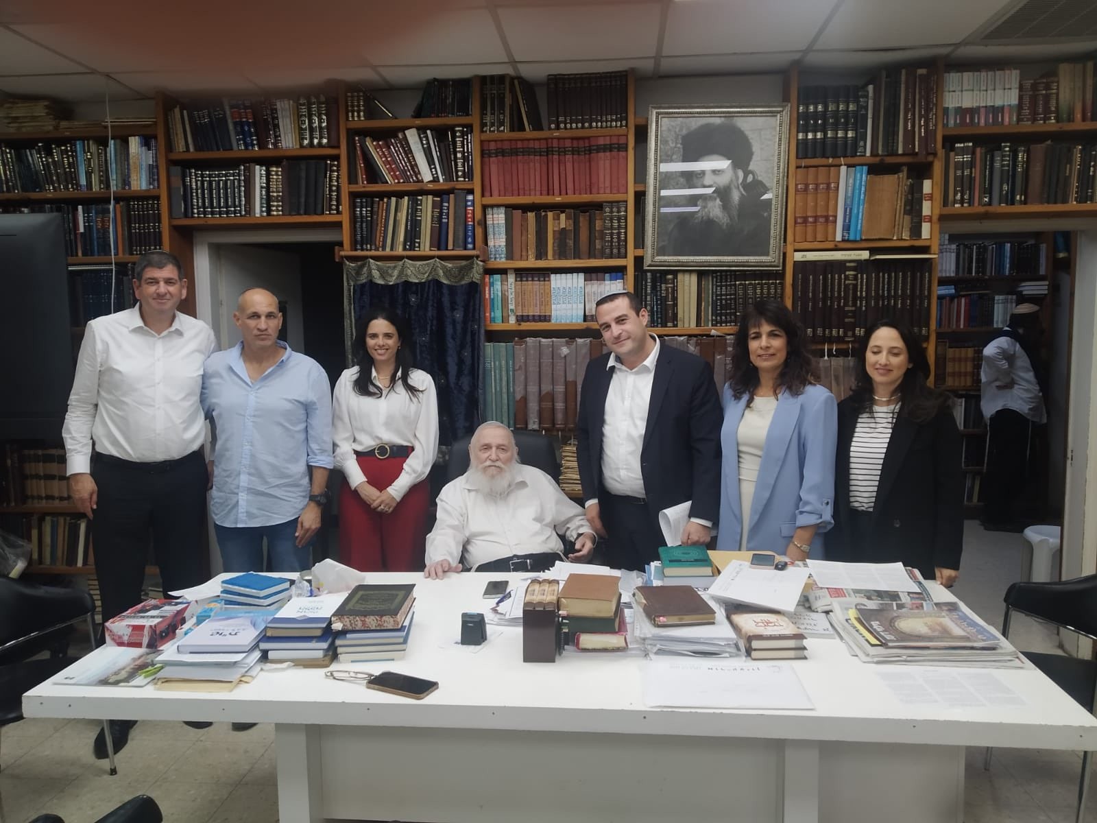 יועיל להם בסקרים? חברי הבית היהודי נפגשו עם הרב דרוקמן