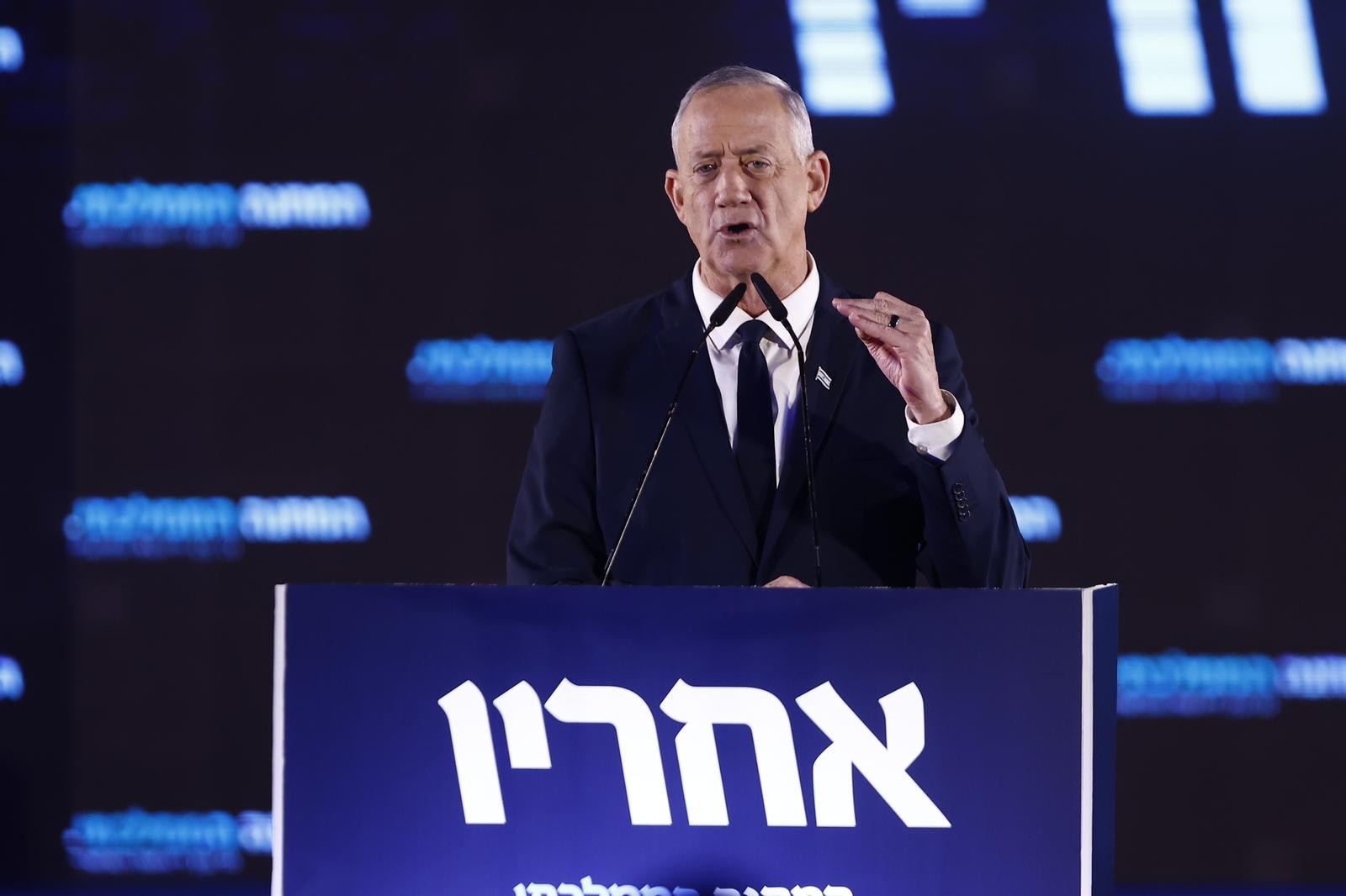 לאחר הפרישות: תם עידן 'המחנה הממלכתי'