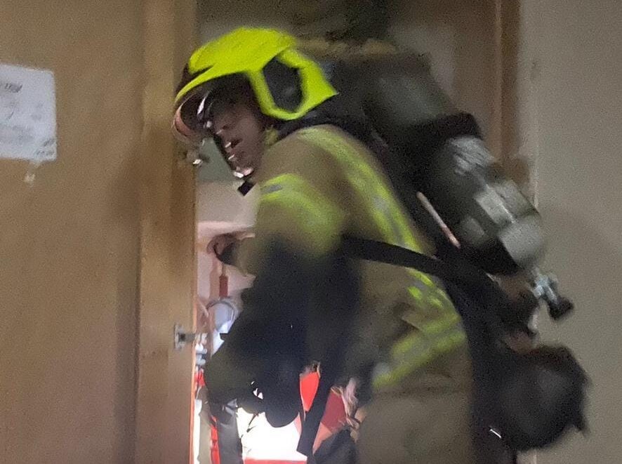 הותר לפרסום: צעיר חשוד שרצח את שכנו לשעבר והצית את גופתו