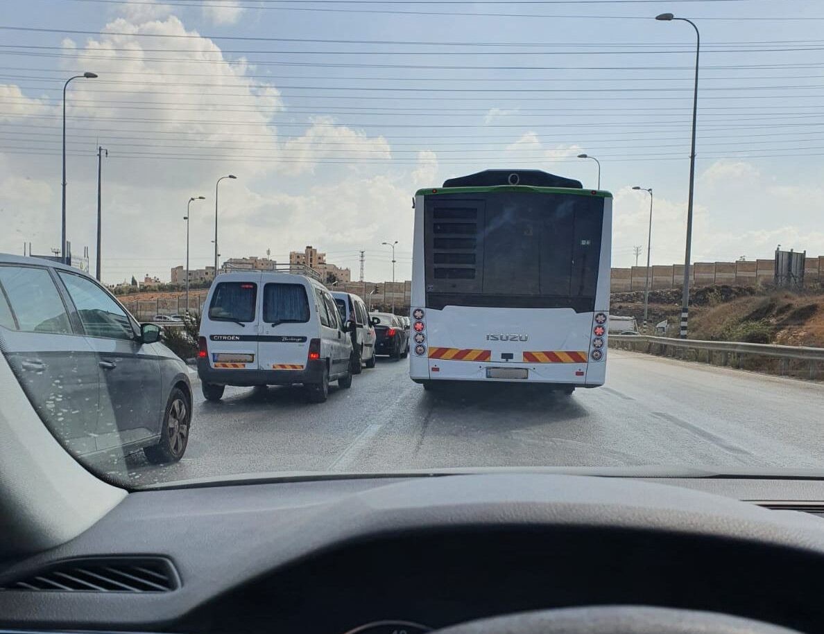 נהג אוטובוס נבדק ע"י שוטרי תנועה - ונתפס עם שאריות סם