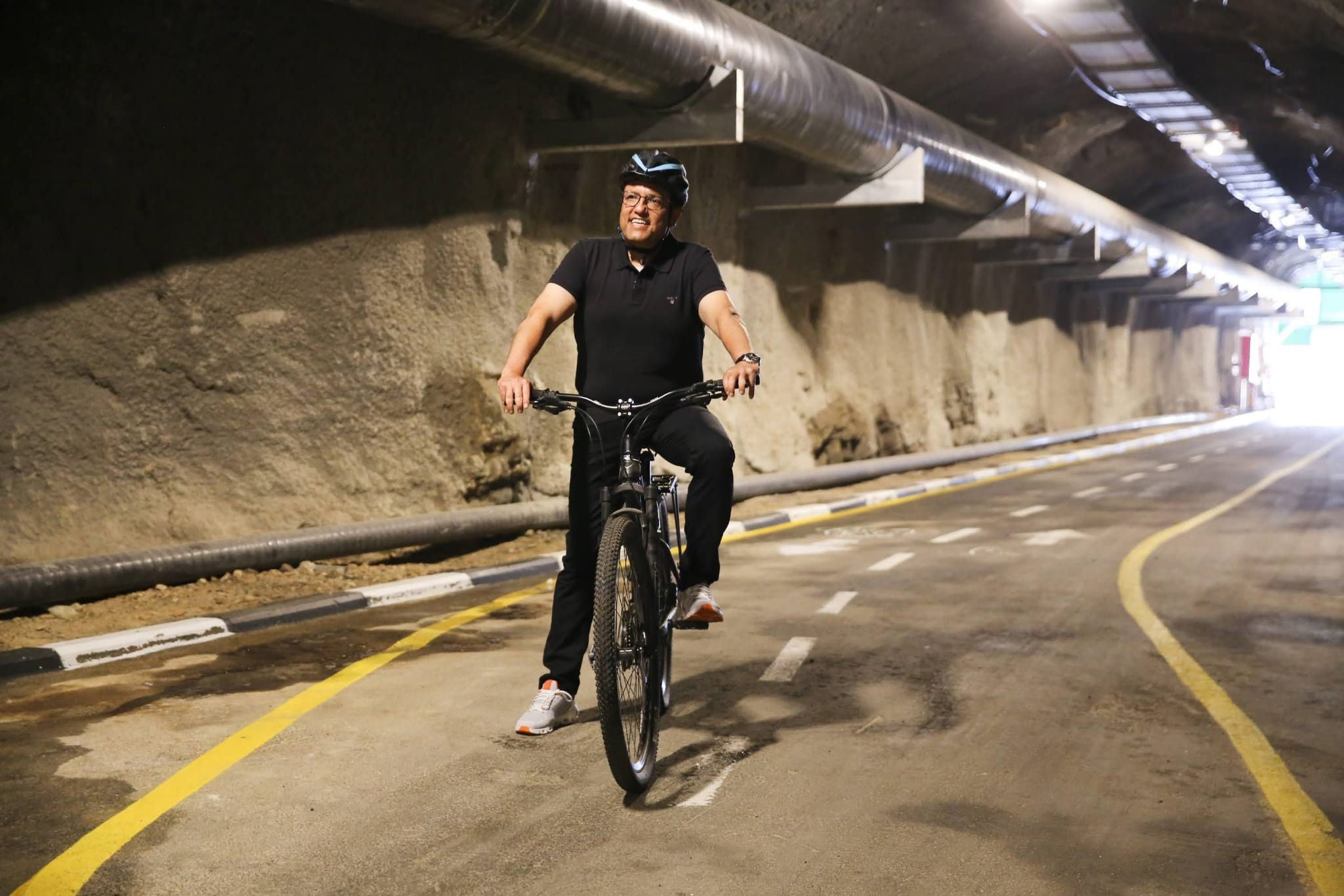 ראש עיריית ירושלים משה ליאון במנהרת כרם החדשה. צילום: עיריית ירושלים