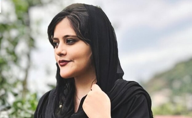 מהסה אמיני, הצעירה האיראנית שנרצחה באיראן לפני כשנתיים כי לא חבשה חיג'אב, אילוסטרציה| שימוש לפי סעיף 27א' לחוק זכויות יוצרים
