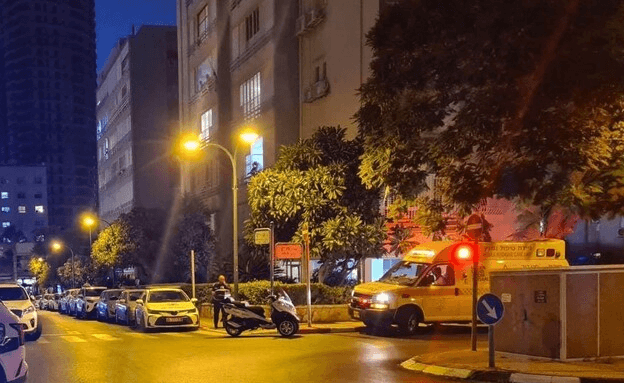 חשד לרצח בנתניה: גבר בן 56 אותר בדירה ללא רוח חיים - בת זוגו נעצרה
