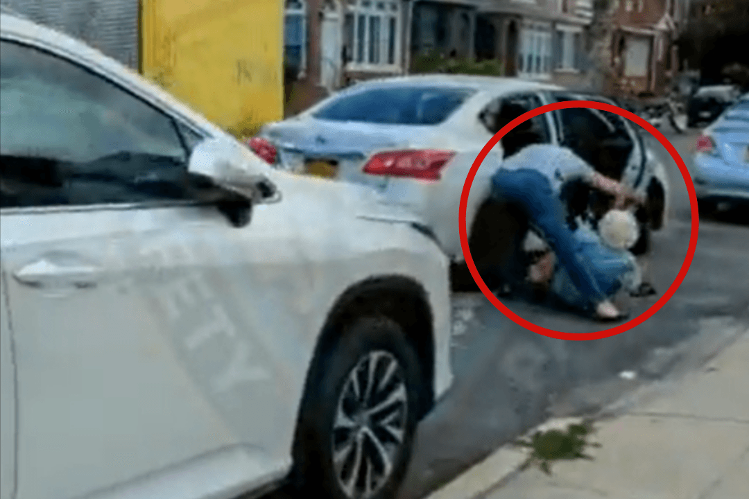 צילום מסך מתוך הסרטון שפורסם בעמוד הטוויטר "Flatbush Shomrim Safety Patrol"