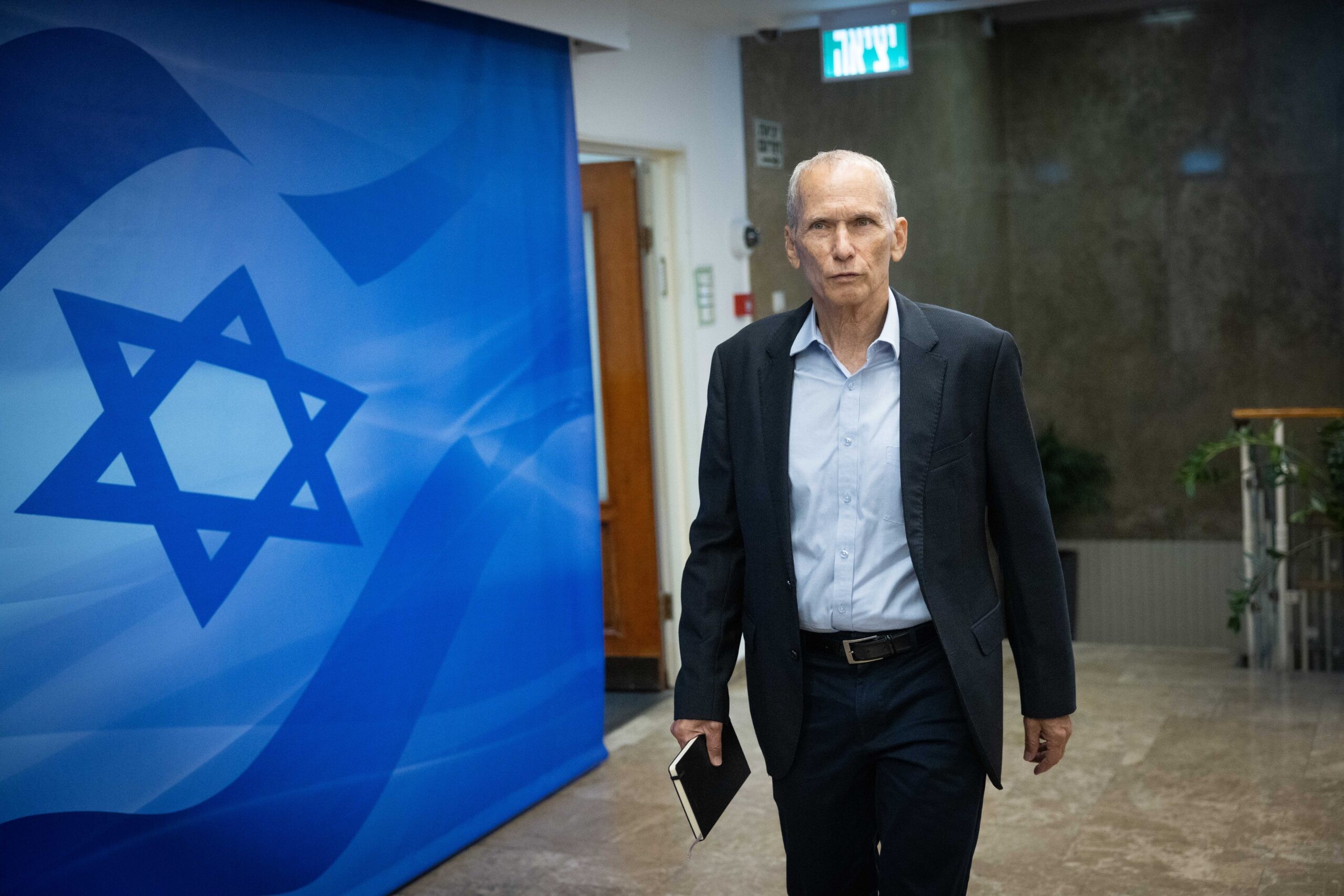 בר לב שוחח עם השוטר שנטרל את המחבל: "מנע את המשך מסע הטרור שלו"