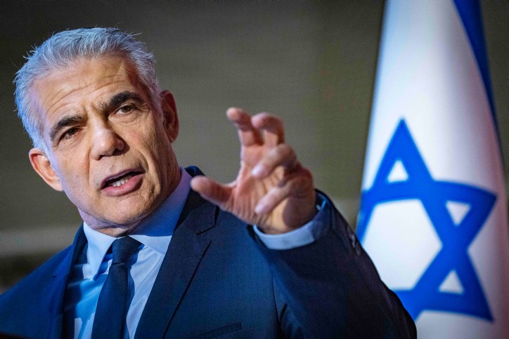 לאחר ההתנכלות לצוות חדשות 14: מועצת העיתונות נגד לפיד