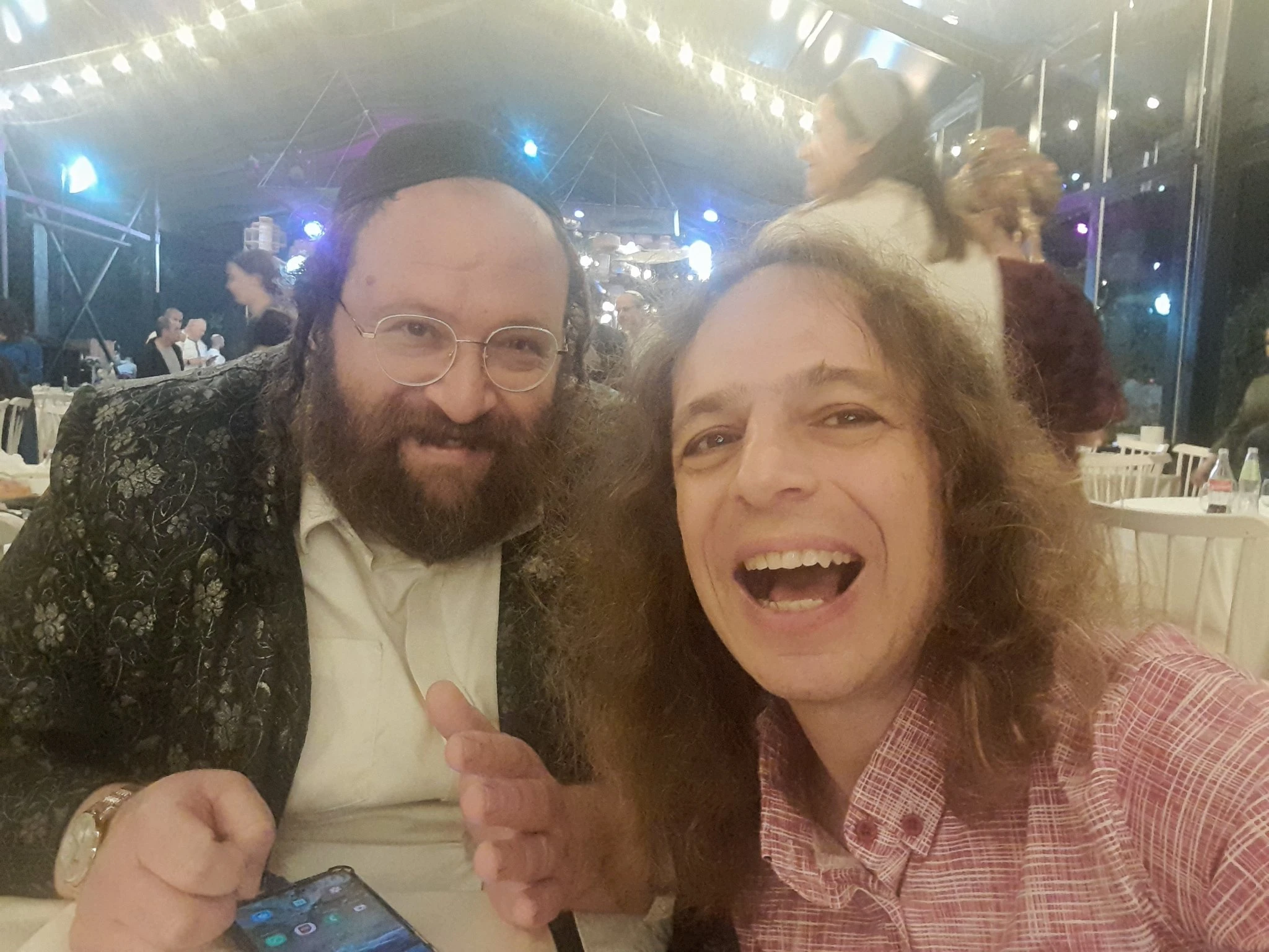 משנה כיוון? פרופ' חצרוני קיבל ברכה מהאדמו"ר מברדיטשוב: "אושר על פניו"